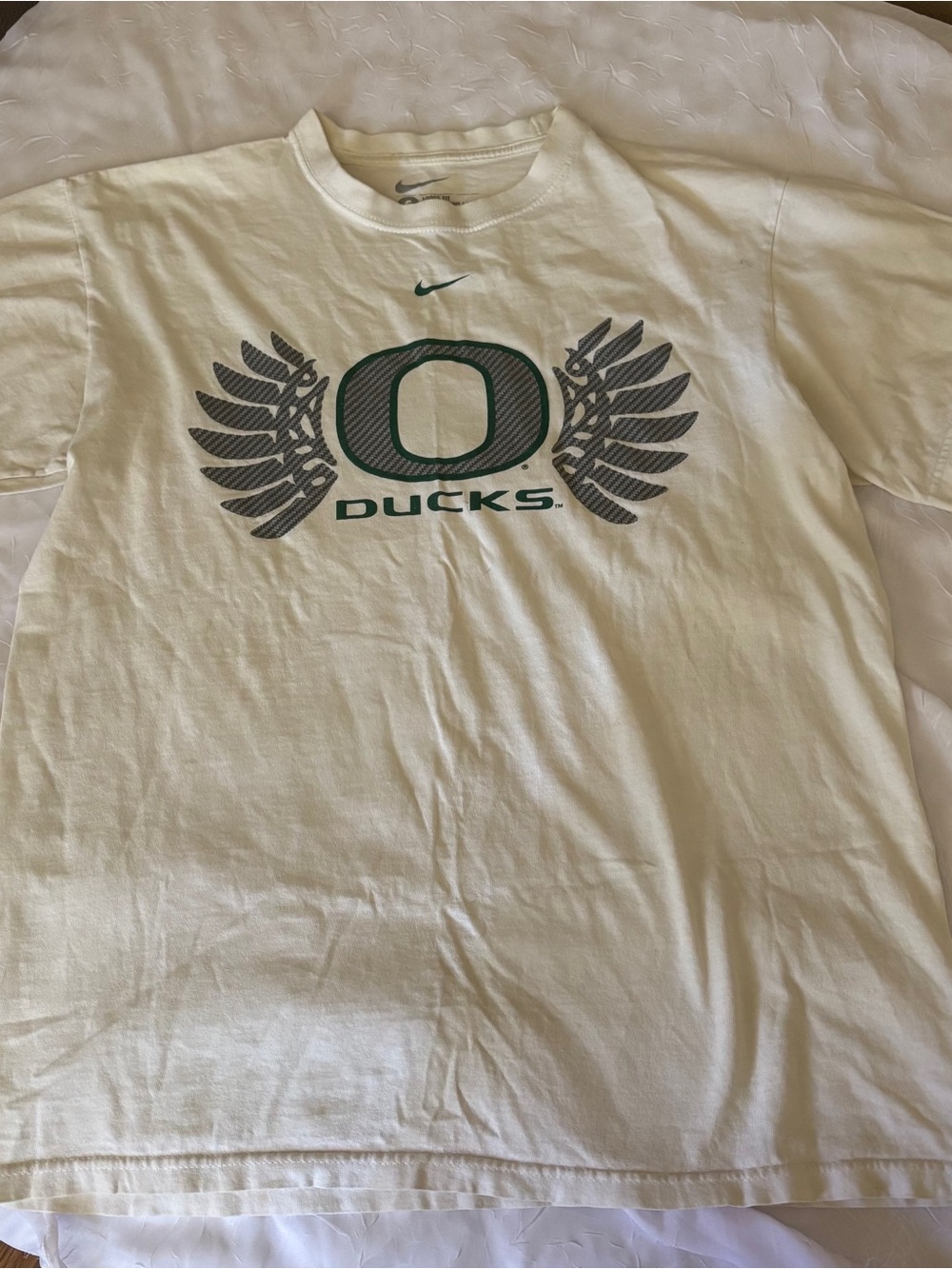 Nike White Oregon Ducks Tee - obvious wear